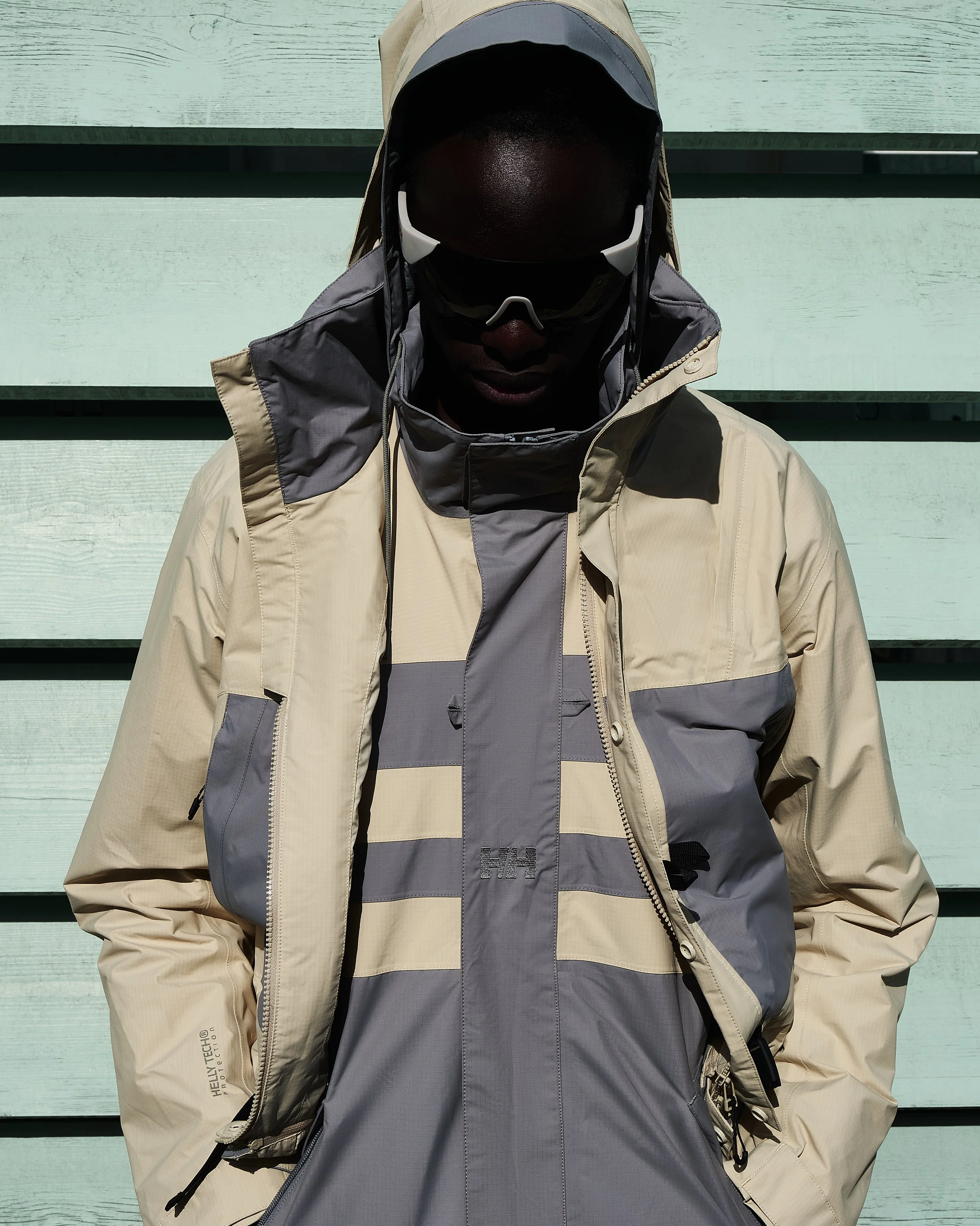 HH-118389225 Brings Back its Iconic U-205 Sailing Jacket for